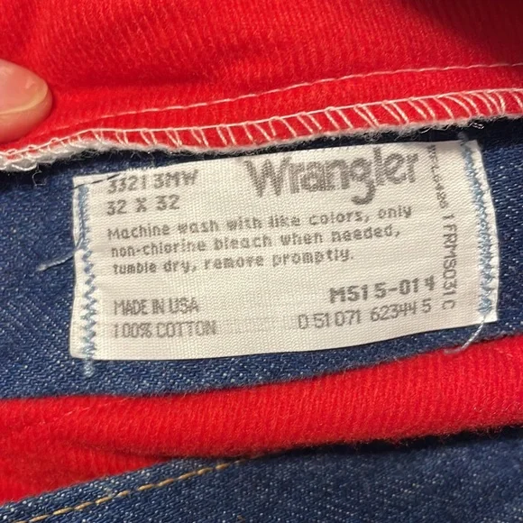 Wrangler Lined Jeans, 30/31x32. Marked as 32x32 - Picture 3 of 4